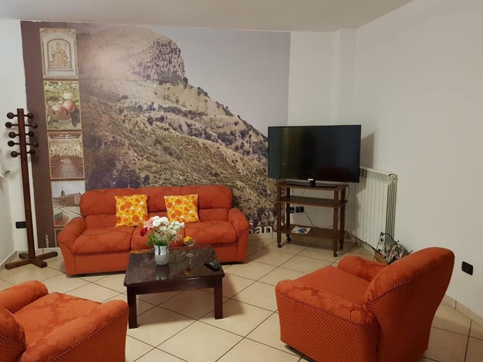 Domus Elisa Apartment San Cipriano Picentino Ngoại thất bức ảnh
